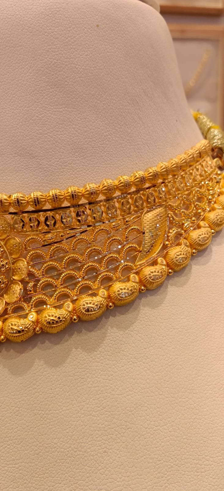 Neckles 